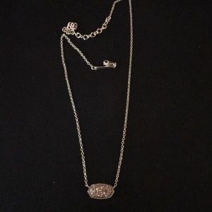 Kendra Scott necklace